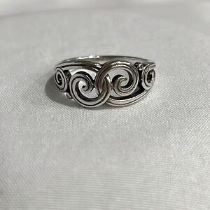 James Avery Retired Swirl Gentle Waves Ring Size 7 Sterling Silver 925